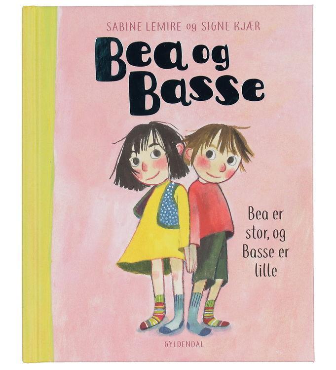 Forlaget Gyldendal Bog - Bea Og Basse   - Bea Er Stor Og Basse E